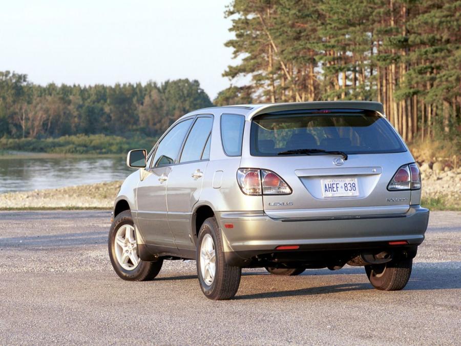  Lexus RX300 2000 года  (фото 12 из 16)
